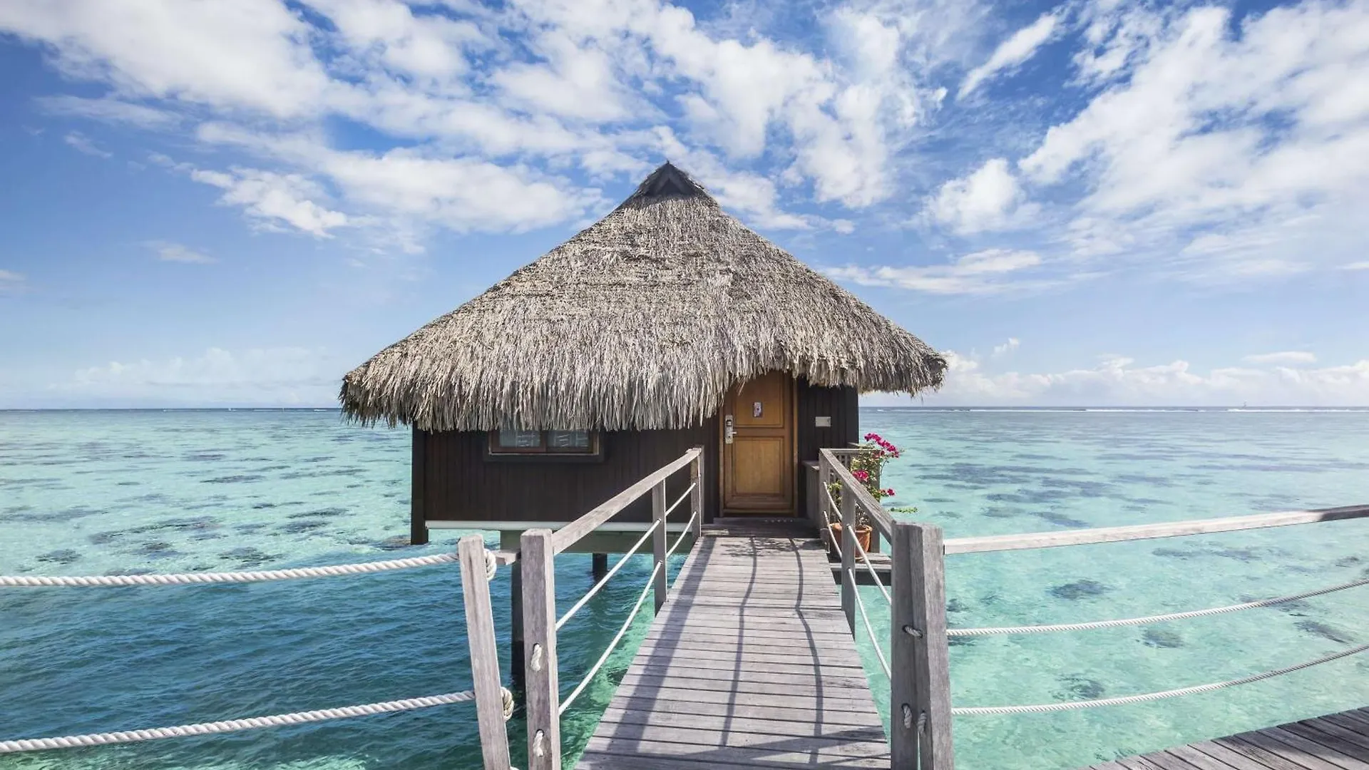 Hilton Moorea Lagoon Resort & Spa Papetoai 5*,