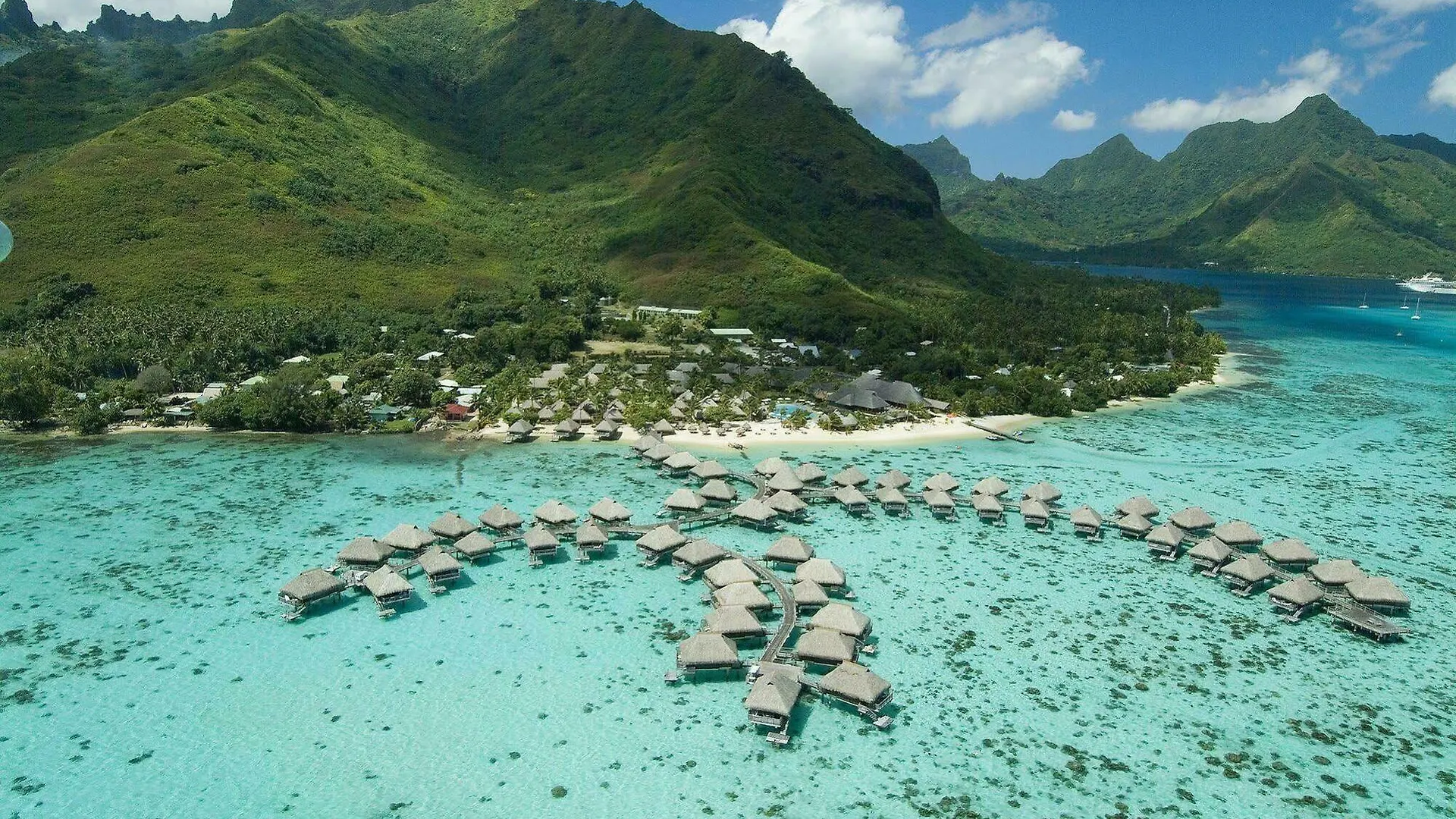 Hilton Moorea Lagoon Resort & Spa Papetoai