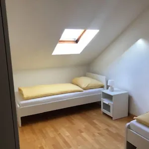 Haus Altenburg Apartment Innsbruck
