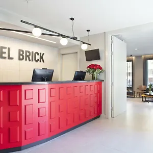 Brick 2*, Барселона Испания